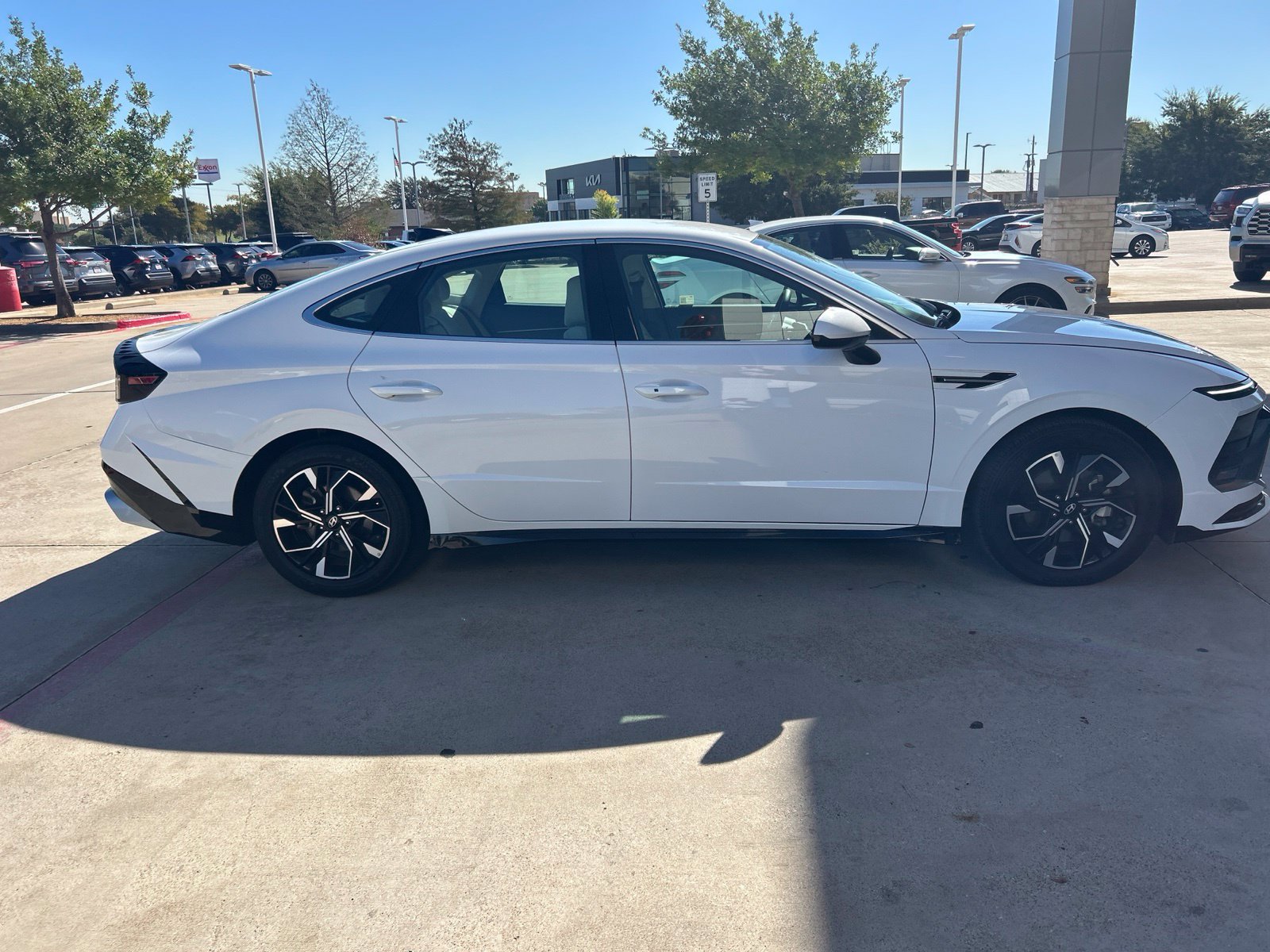 Used 2025 Hyundai Sonata SEL FWD image 5