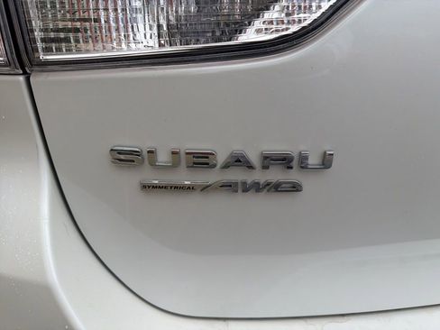 Used 2023 Subaru Forester AWD/4WD image 17