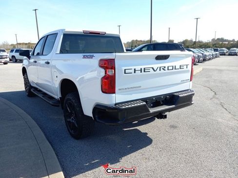 Used 2025 Chevrolet Silverado 1500 Custom Trail Boss w/ LPO, Dark Essentials Package image 14