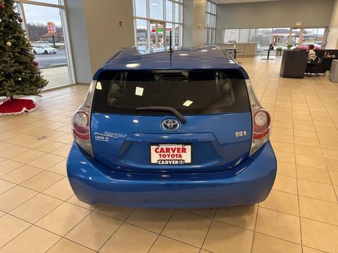 Used 2014 Toyota Prius C Two image 8