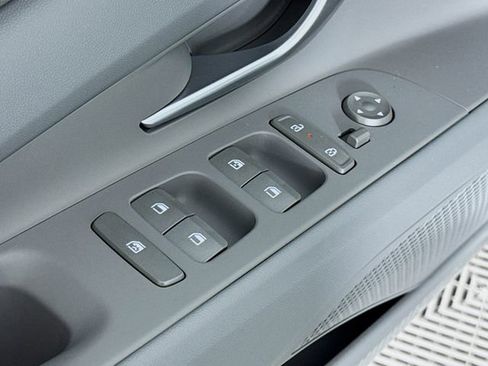 New 2026 Hyundai Elantra Sport FWD image 28