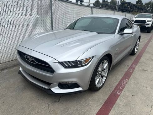 Used 2015 Ford Mustang GT Premium w/ Equipment Group 401A RWD image 4