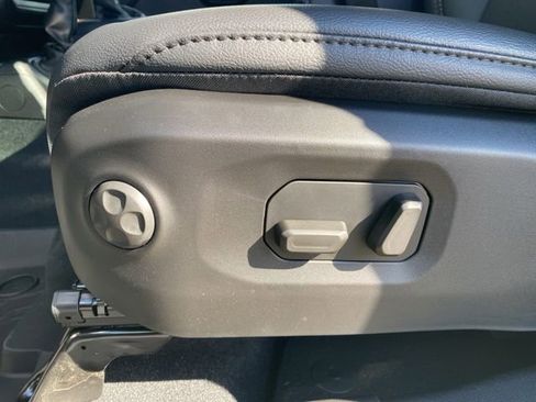 New 2026 Jeep Gladiator Sport AWD/4WD image 12