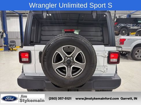 Used 2021 Jeep Wrangler Unlimited Sport w/ Technology Group AWD/4WD image 5
