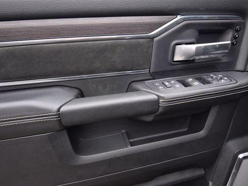 New 2026 RAM 3500 Laramie AWD/4WD image 34