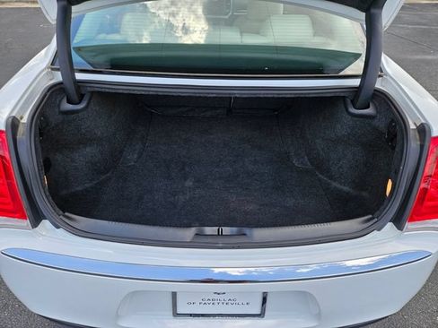 Used 2019 Chrysler 300 Touring L w/ Quick Order Package 22F RWD image 17