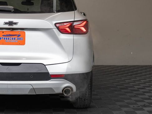 Used 2020 Chevrolet Blazer LT image 11