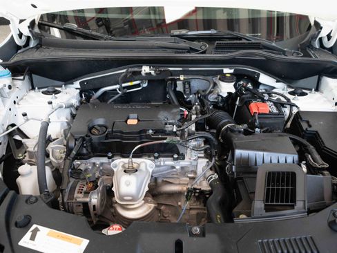 Used 2025 Honda HR-V Sport image 31