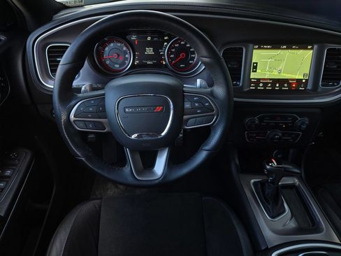 Used 2022 Dodge Charger R/T w/ Plus Group RWD image 17