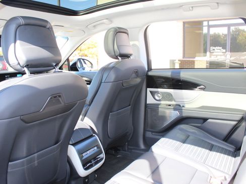 Used 2024 Lincoln Nautilus Reserve w/ Equipment Group 203A image 28