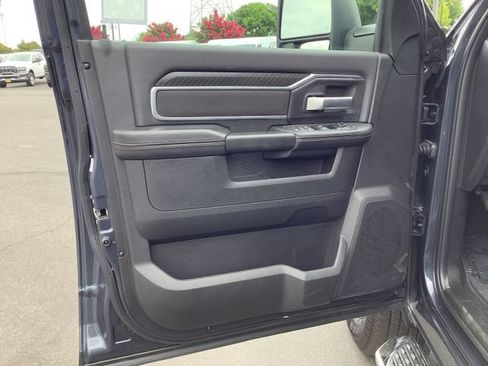 Used 2026 RAM 2500 Big Horn AWD/4WD image 9