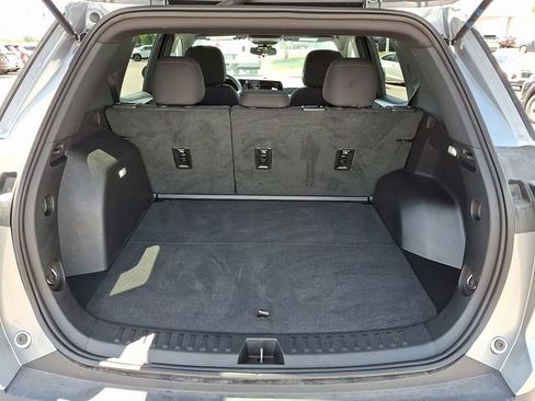 Used 2026 Chevrolet Equinox LT FWD image 29