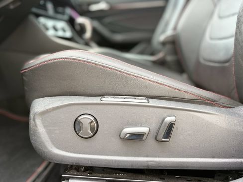 Used 2024 Volkswagen Jetta GLI Autobahn FWD image 10