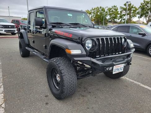Used 2020 Jeep Gladiator Sport w/ Quick Order Package 24S AWD/4WD image 1