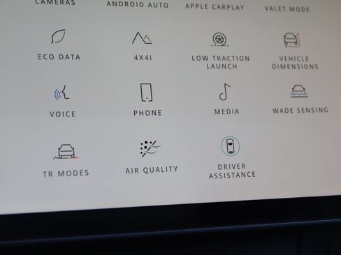 Used 2024 Land Rover Discovery Sport S image 39