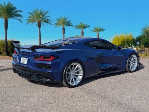 Used 2025 Chevrolet Corvette Z06 w/ Z07 Performance Package image 7