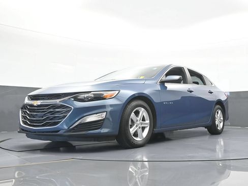 Used 2024 Chevrolet Malibu LS FWD image 50