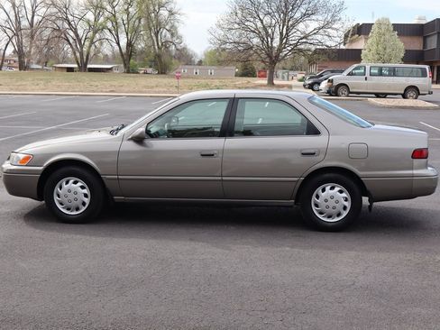 Used 1998 Toyota Camry CE image 9