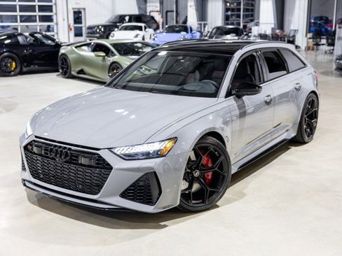 Used 2025 Audi RS 6 performance w/ Black Optic Package image 46