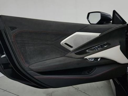 Used 2023 Chevrolet Corvette Z06 image 11