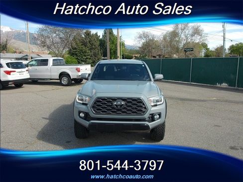 Used 2021 Toyota Tacoma TRD Off-Road AWD/4WD image 8