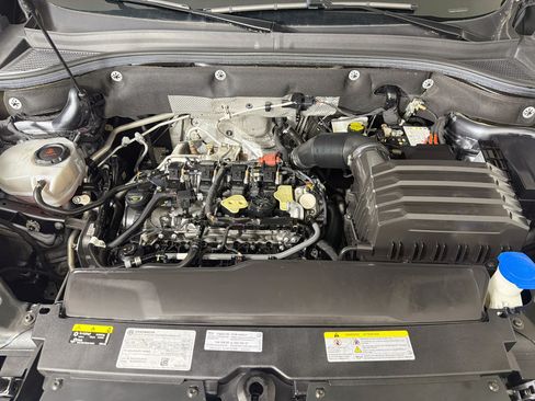 Used 2024 Volkswagen Atlas SE FWD image 33