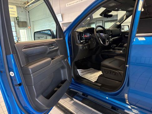 Used 2024 Chevrolet Silverado 1500 LTZ w/ LTZ Premium Package image 13