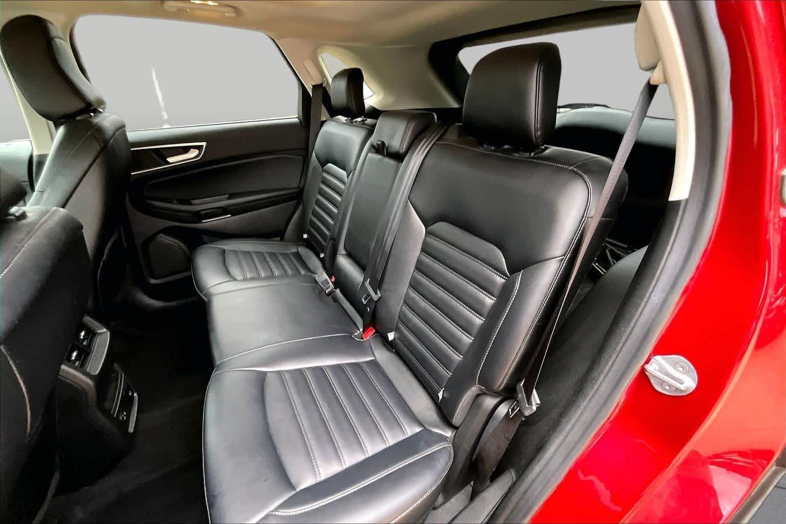 Used 2022 Ford Edge SEL w/ Convenience Package AWD/4WD image 17
