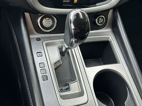 Used 2023 Nissan Murano SV image 24