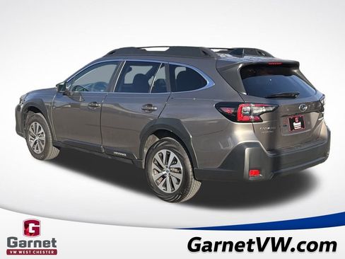 Used 2024 Subaru Outback Premium image 3