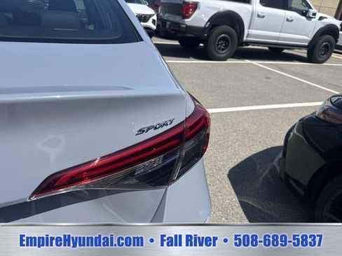 Used 2024 Honda Civic Sport image 6