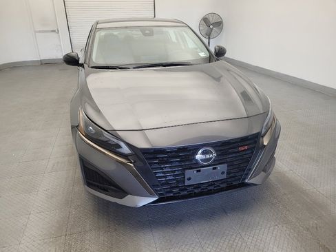 Used 2023 Nissan Altima 2.5 SR image 14