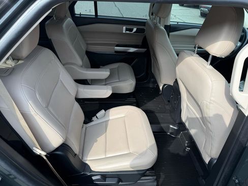 Used 2023 Ford Explorer XLT w/ Equipment Group 202A image 19