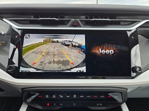 New 2026 Jeep Cherokee Overland AWD/4WD image 23