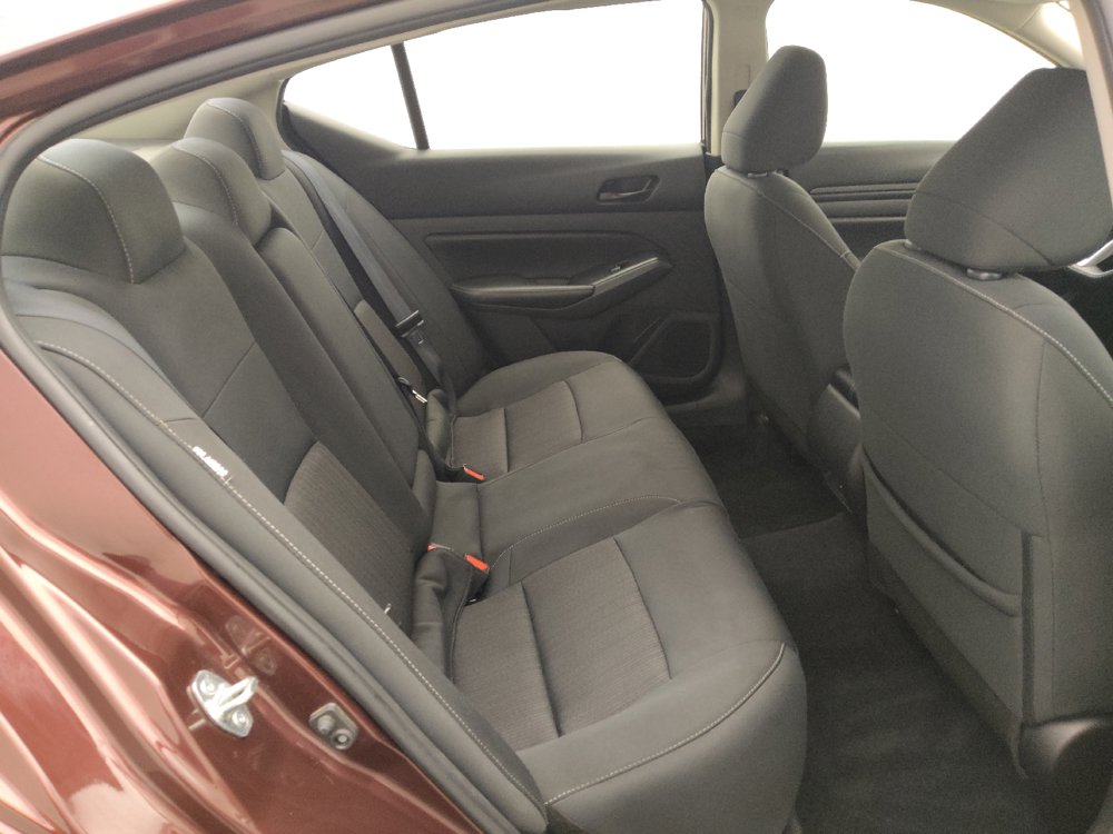 Used 2025 Nissan Altima 2.5 SV FWD image 19