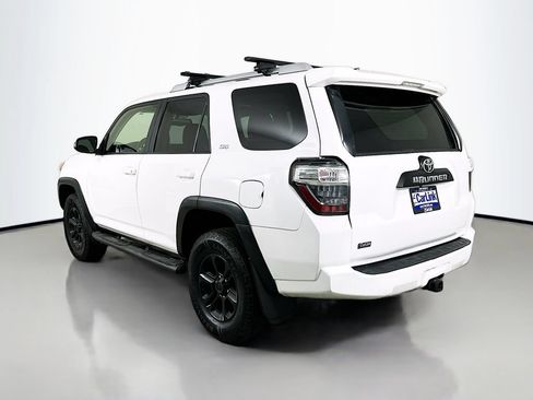 Used 2016 Toyota 4Runner SR5 Premium AWD/4WD image 5