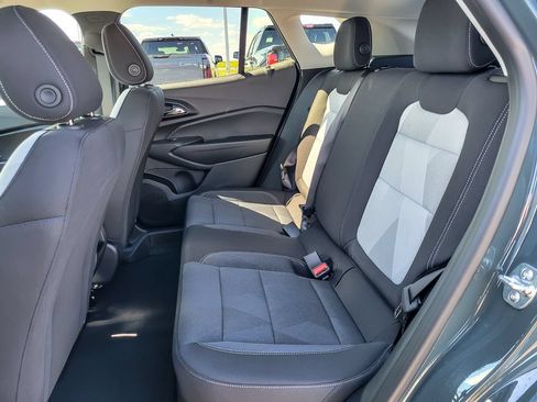 New 2026 Chevrolet Trax LS w/ LS Convenience Package FWD image 9