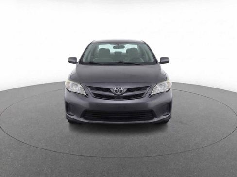 Used 2011 Toyota Corolla LE FWD image 2