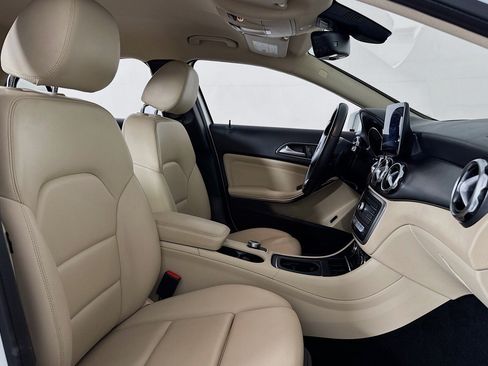 Certified 2019 Mercedes-Benz GLA 250 image 6