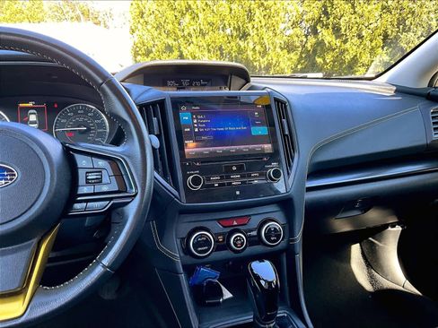 Used 2021 Subaru Crosstrek 2.5i Sport w/ Moonroof Package AWD/4WD image 18