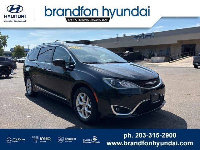 Used 2020 Chrysler Pacifica Touring-L FWD image 1
