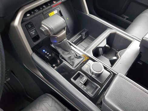 Used 2022 Toyota Tundra Limited AWD/4WD image 26