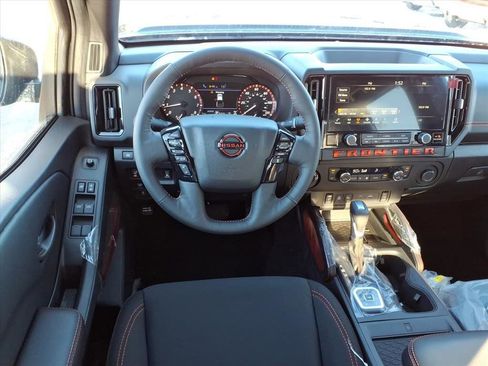 New 2026 Nissan Frontier PRO-4X w/ Pro-4x Convenience Package image 9