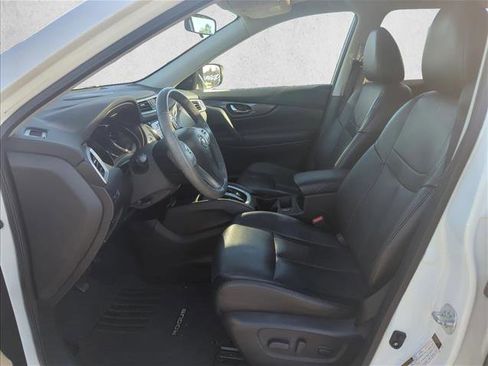 Used 2015 Nissan Rogue SL w/ SL Premium Package image 16