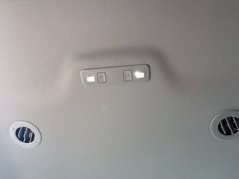 Certified 2023 GMC Acadia SLE image 39