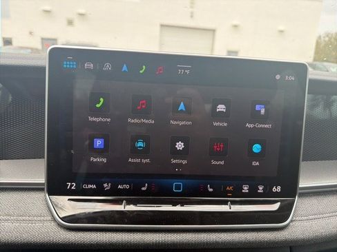 Used 2025 Volkswagen Tiguan S image 25