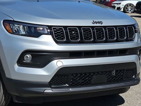 New 2026 Jeep Compass Latitude image 7