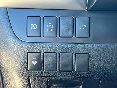 Used 2018 Toyota Highlander Plus AWD/4WD image 22