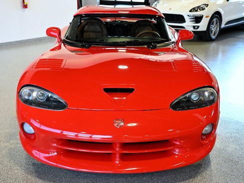 Used 2001 Dodge Viper RT/10 RWD image 2