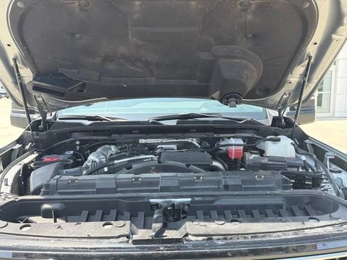 Certified 2025 GMC Sierra 2500 AT4 w/ AT4 Preferred Package AWD/4WD image 9